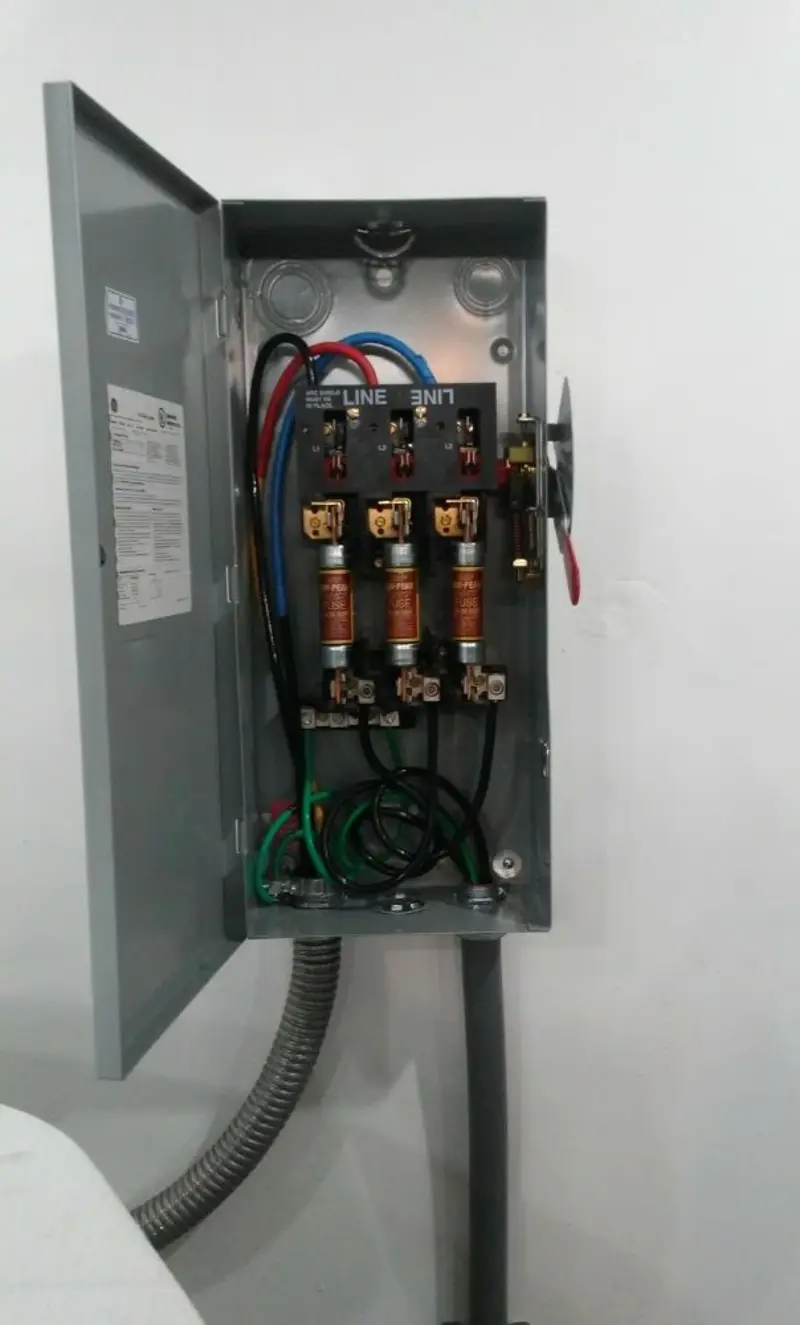 Three-phase disconnect switch installed for Electrical Wiring & Rewiring in Youngstown